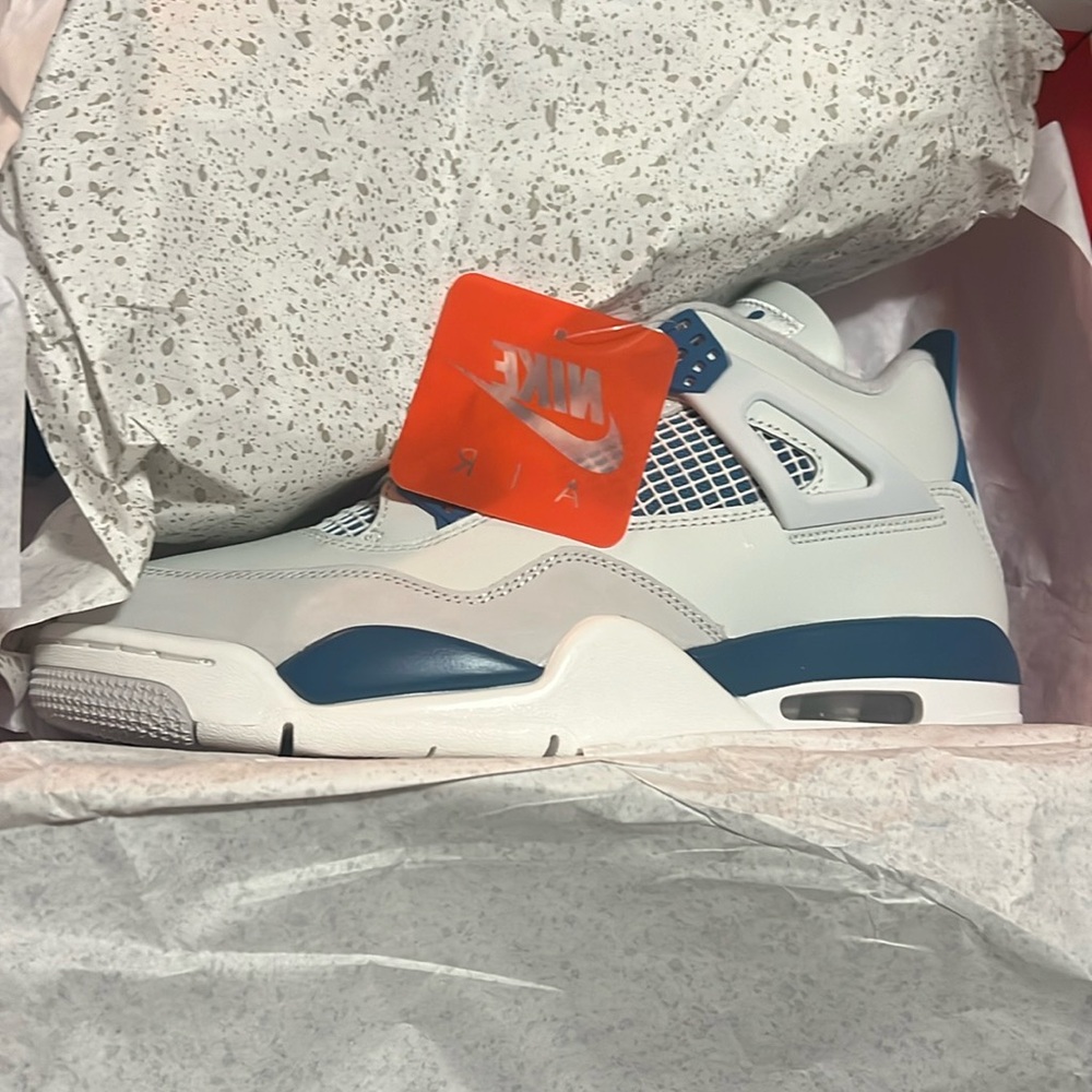 Air Jordan 4 retro men’s 91/2 military blue